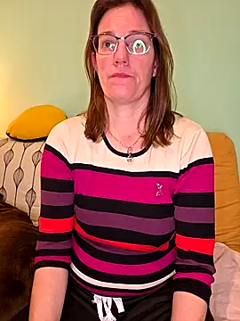 SpiceLea's cam snapshot