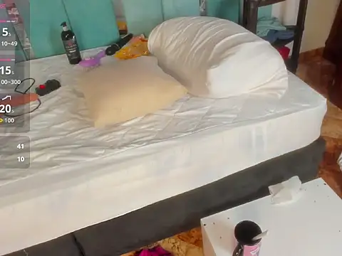 Chaarlotte_09's cam snapshot