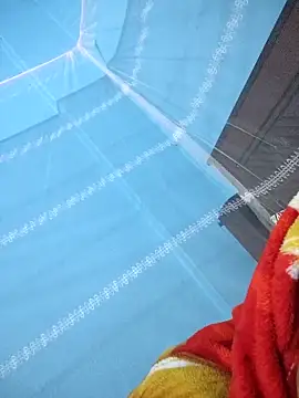 124pakhi's cam snapshot