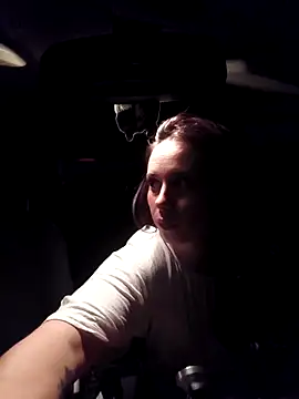 MickNanaa live sex cam