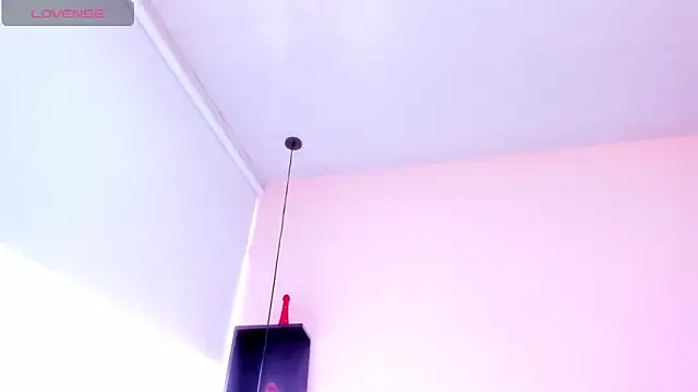 violet_myerrs's cam snapshot