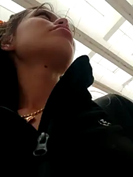 _Isabella-7's cam snapshot