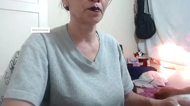 electra-mommy's cam snapshot