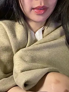 Uyennii02's cam snapshot