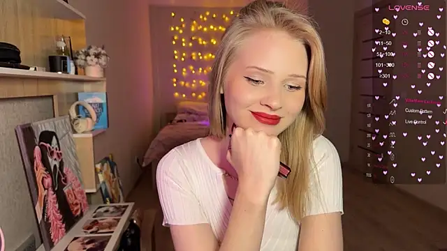 lisa_barbie's cam snapshot