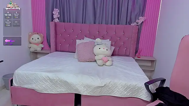 Nayla-Mouna's cam snapshot