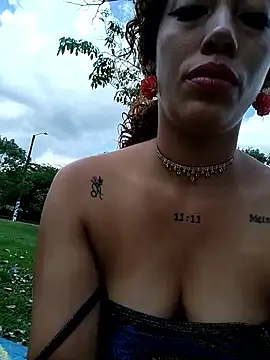 roxyrougee's cam snapshot