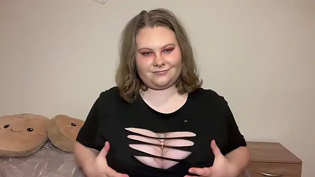 BriannaFlirty's cam snapshot