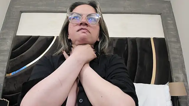 Lady_Lure's cam snapshot