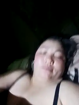 sary-hot2x's cam snapshot