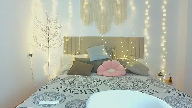 Real_cutie1's cam snapshot