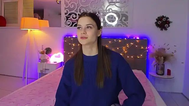 LuisaClover's cam snapshot