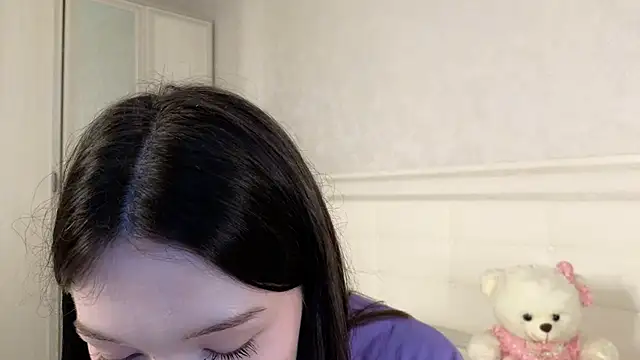 YvonneShames's cam snapshot