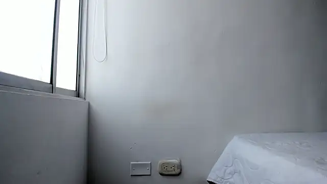 cowmarce's cam snapshot