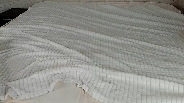 CruzMensch's cam snapshot