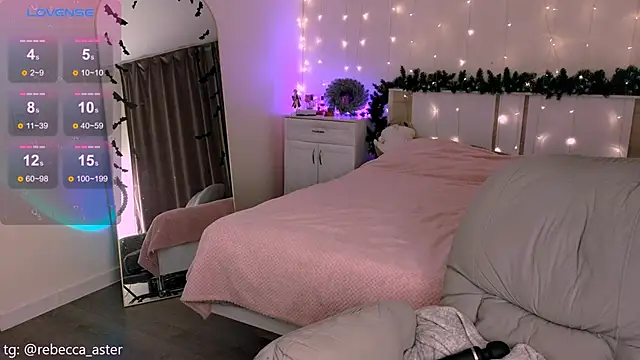 RebeccaAster's cam snapshot