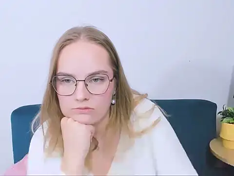 AliceCrazy69's cam snapshot