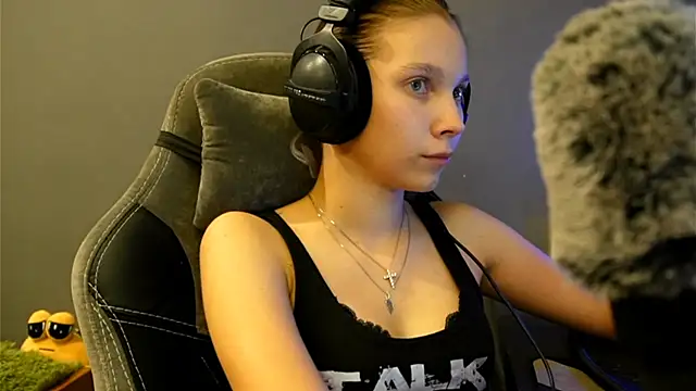 Softixq's cam snapshot