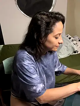 eliz_sama's cam snapshot