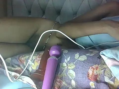 sweet_iddah's cam snapshot