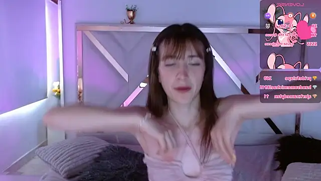 ChloeJohnsoon's cam snapshot