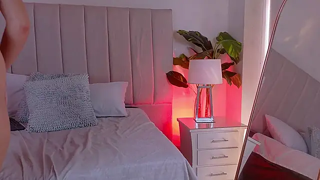 elsa_gb's cam snapshot