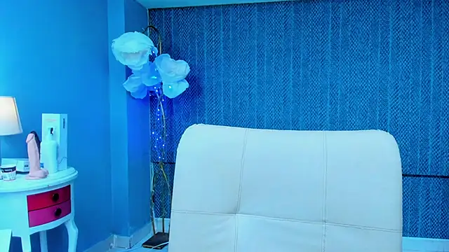 LeaMoreau22's cam snapshot