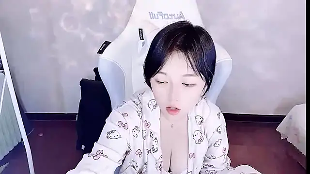 -huahua-'s cam snapshot