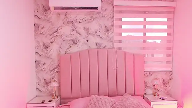 sofia_go_'s cam snapshot