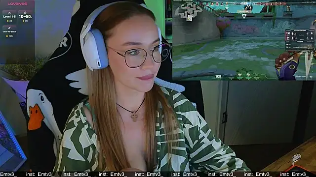 Emili1-'s cam snapshot