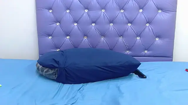 LolaTwerksXX's cam snapshot