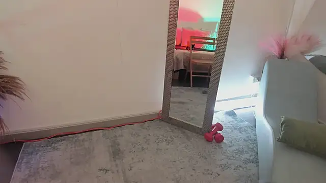 fransheska_rossi's cam snapshot