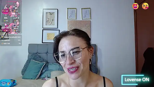 _naomi_s's cam snapshot