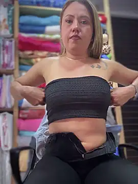 VIOLETA-25_'s cam snapshot