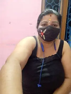 lathikaqueentamil's cam snapshot