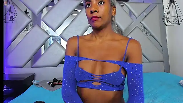 Lorenn_Hill's cam snapshot