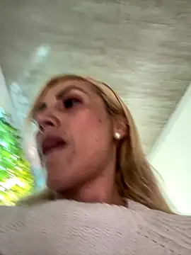 alicev_kitty live sex cam