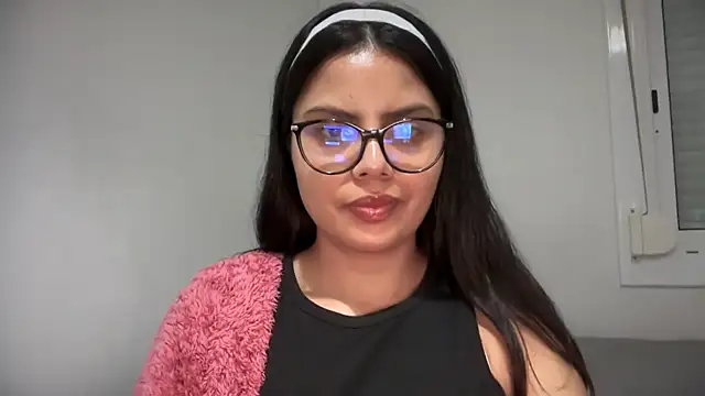 naughty__alexia's cam snapshot