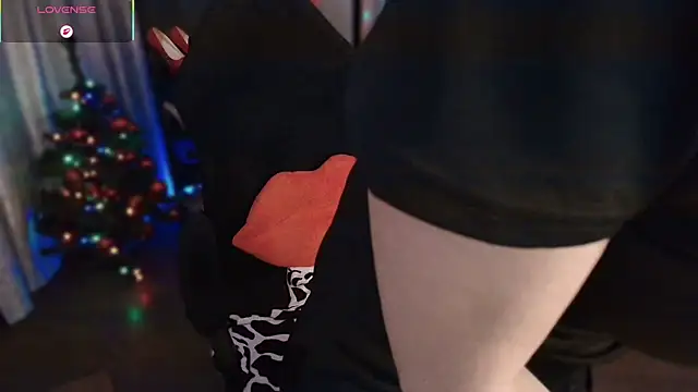 emlana's cam snapshot