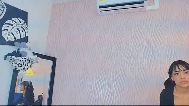 Vero_Temptation's cam snapshot