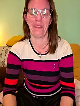 SpiceLea live sex cam