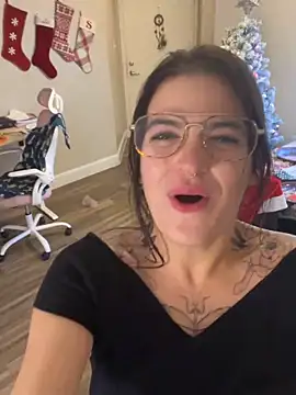 SafeinouterSpace live sex cam