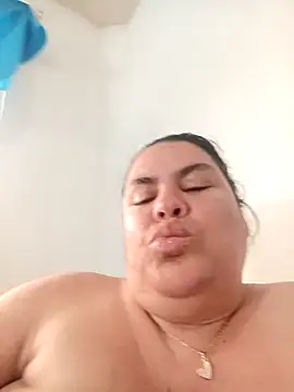 yaneth_'s cam snapshot