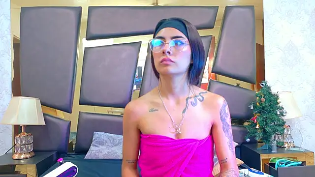 NicoleEsposito's cam snapshot