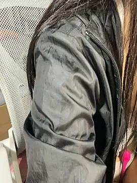 Mina048's cam snapshot