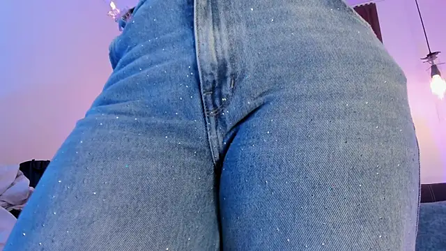 ArianaBaker's cam snapshot