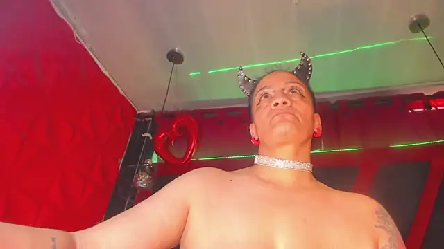 Taylor-hardcore's cam snapshot