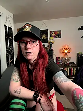 ScarletPanes's cam snapshot