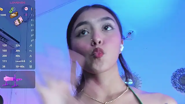 lanna_brunette's cam snapshot