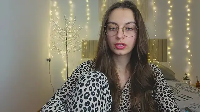 Real_cutie1's cam snapshot